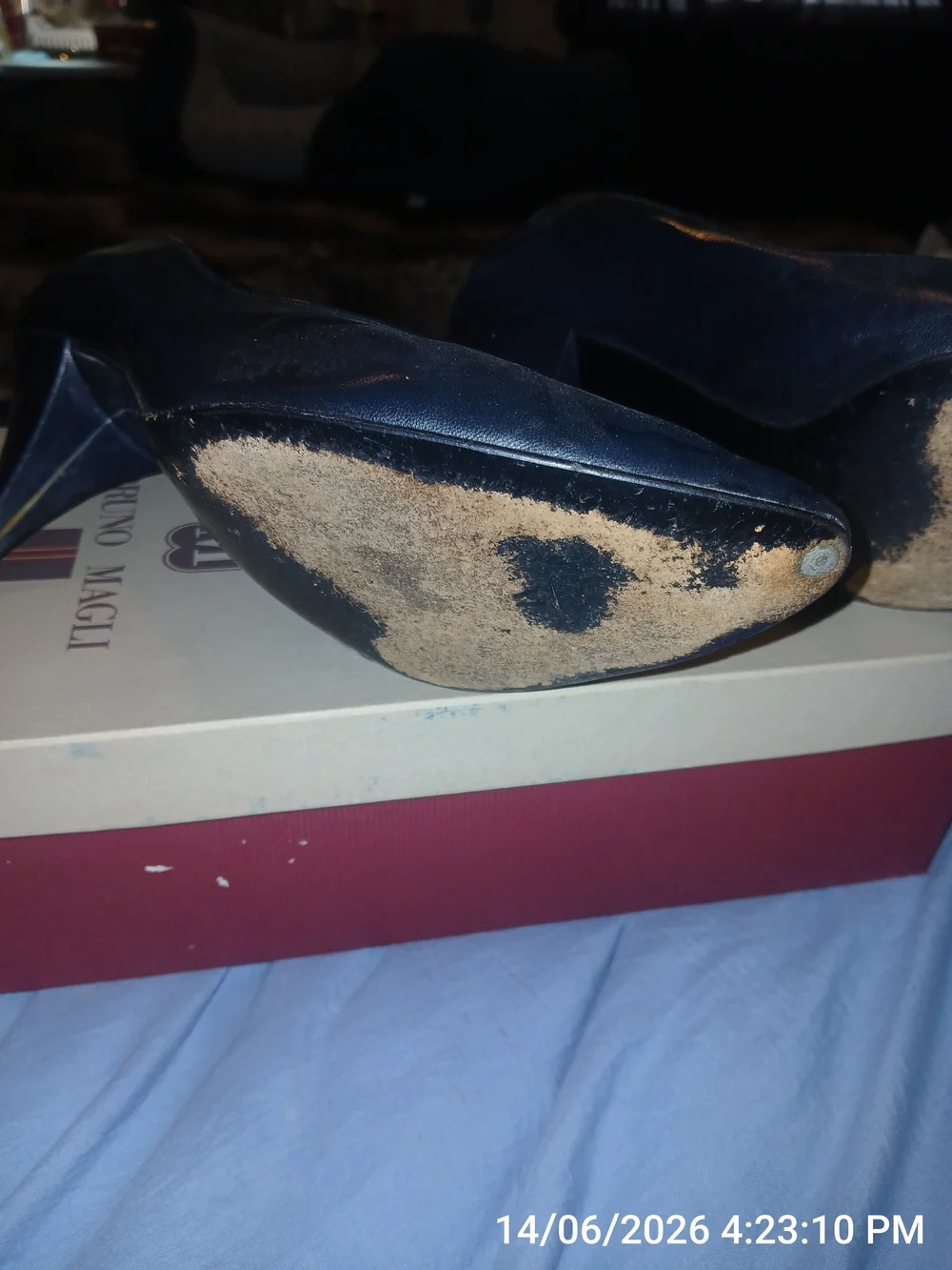 Vintage Bruno Magli Classic Women's Blue Leather Pointed-Toe Pumps